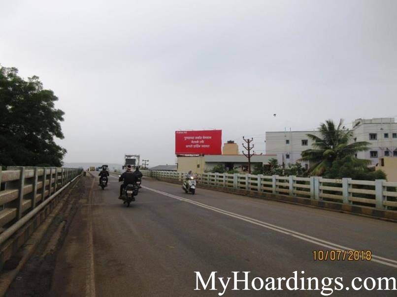 OOH Hoardings Agency in India, Highway Hoardings Advertising in Pune, Hoardings Agency Phursungi Flyover in Pune